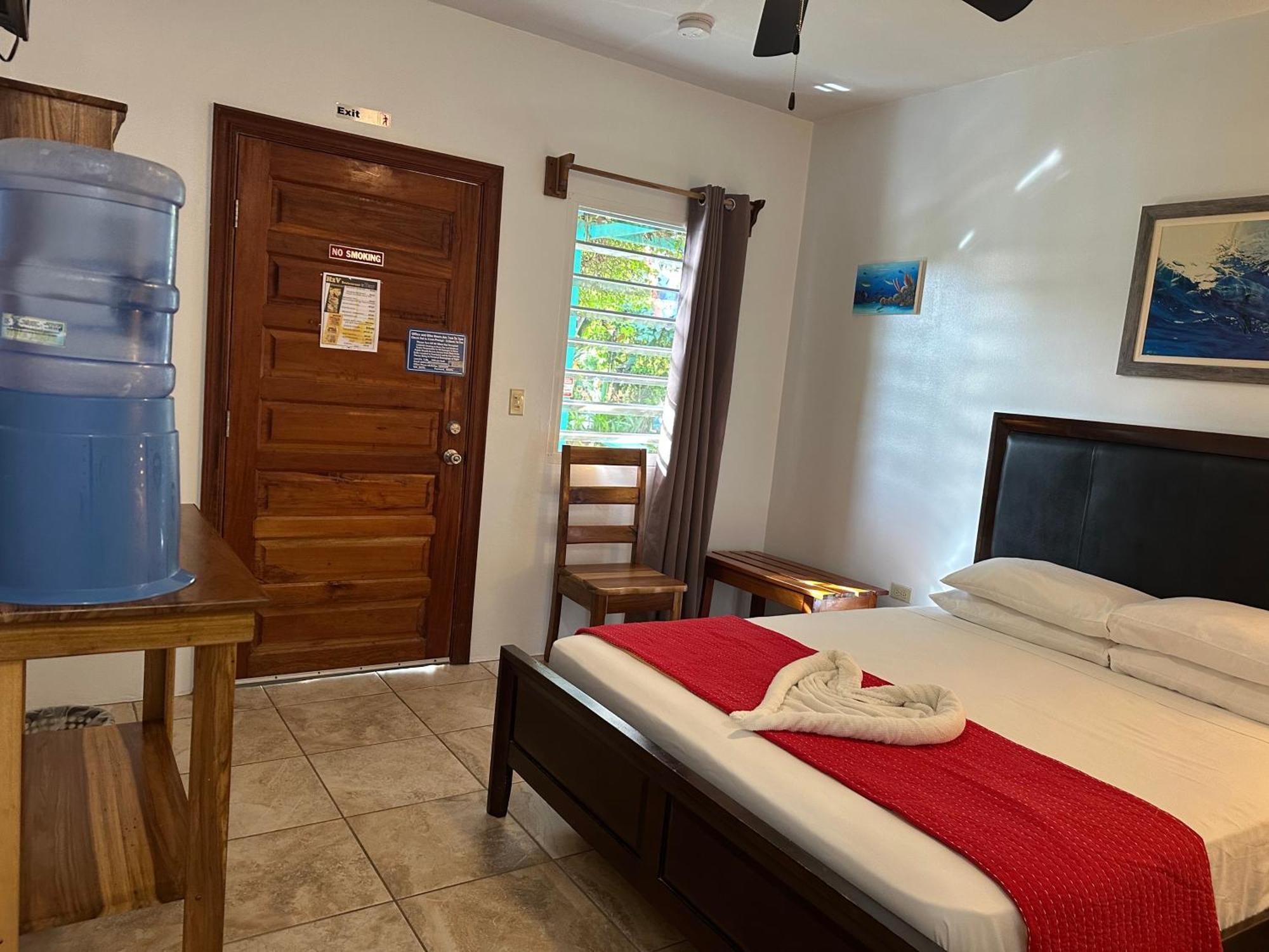 All Seasons Belize هوبكنز المظهر الخارجي الصورة